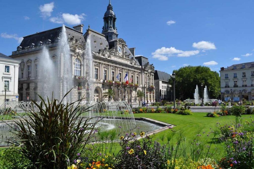 Ferienwohnung Le Balzac / Colbert - Bord De Loire Tours Exterior foto